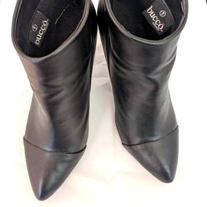 Moving SALE Bucco booties size 9